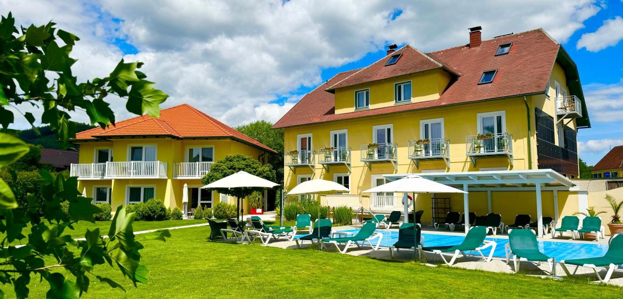 Dorf Hotel Gruener Baum Maria Laach am Jauerling Exteriér fotografie