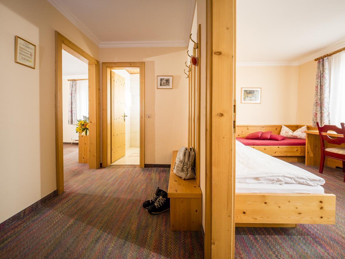 Dorf Hotel Gruener Baum Maria Laach am Jauerling Exteriér fotografie